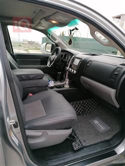 تويوتا سيكويا